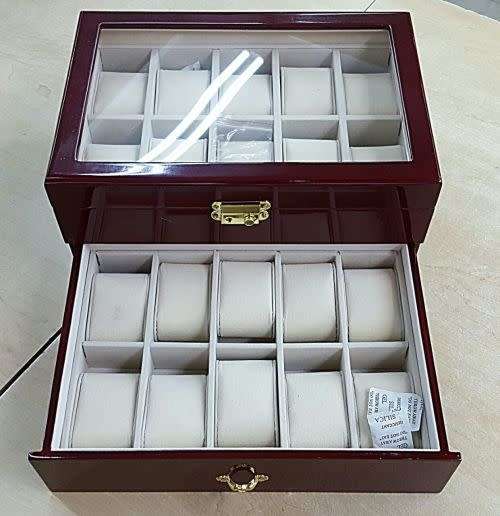 WATCH BOX / DISPLAY / CASE / STORAGE / ORGANIZER *20 SLOT/ BLOCK/ DIVISION*DYNAMITE*REAL SOLID WOOD