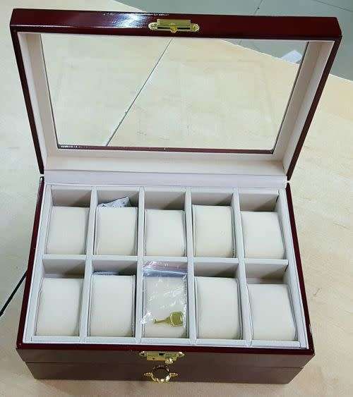 WATCH BOX / DISPLAY / CASE / STORAGE / ORGANIZER *20 SLOT/ BLOCK/ DIVISION*DYNAMITE*REAL SOLID WOOD