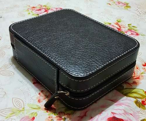 4 SLOT ZIPPERED TRAVEL WATCH CASE / ORGANIZER / STORAGE