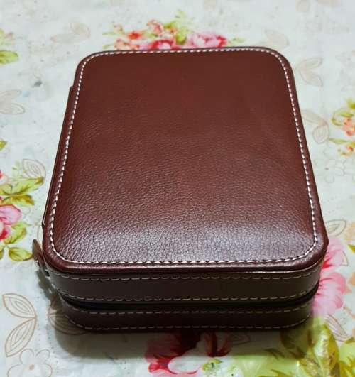 4 SLOT ZIPPERED TRAVEL WATCH CASE / ORGANIZER / STORAGE