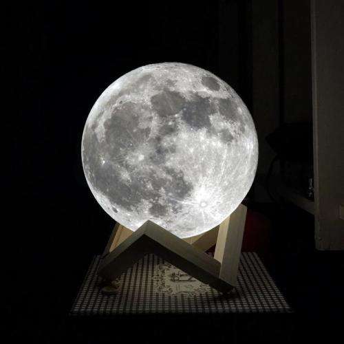 MOON LAMP /13CM RECHARGEABLE COLOR ADJUSTABLE WITH STAND