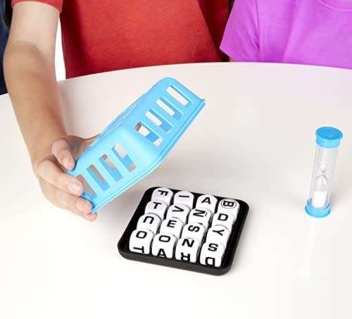 BOGGLE SCRABBLE DICE WORD GAME