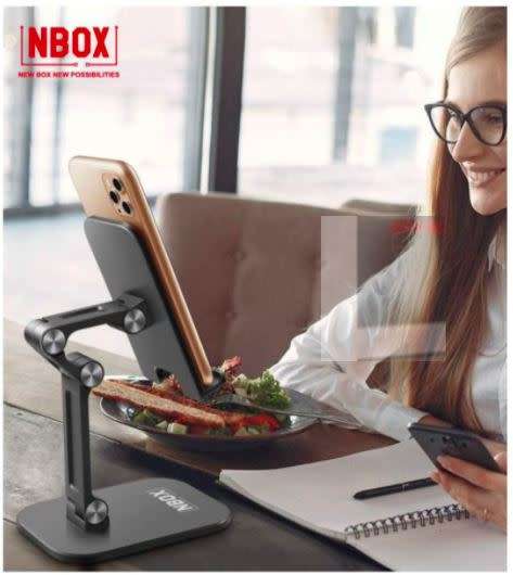 DESKTOP COMPACT FOLDING ADJUSTABLE SMARTPHONE / TABLET / IPAD HOLDER / STAND / MOUNT