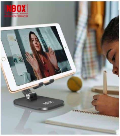 DESKTOP COMPACT FOLDING ADJUSTABLE SMARTPHONE / TABLET / IPAD HOLDER / STAND / MOUNT