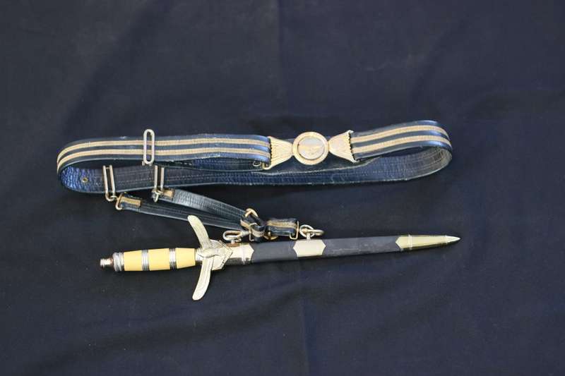 South African Air Force ceremonial dagger made by Eickhorn, Germany complete with belt and hangers