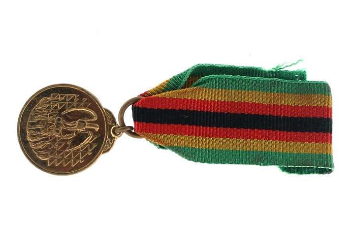 Miniature Zimbabwe Independence Medal NEF