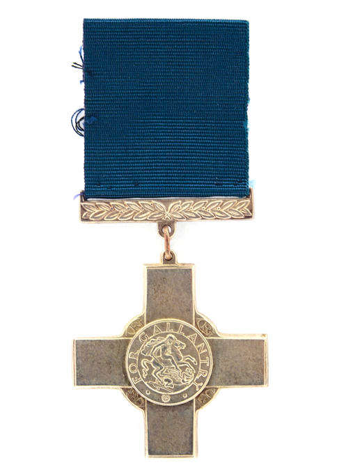 Good quality George Cross Copy EF some glue on reverse