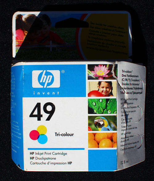 Original HP Officejet 49 Ink Cartridge Tri-colour (box damage)