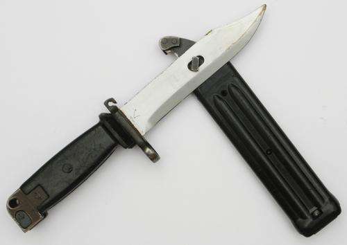 Yugoslavian A-KM74 Bowie Blade Knife Bayonet Complete with Scabbard