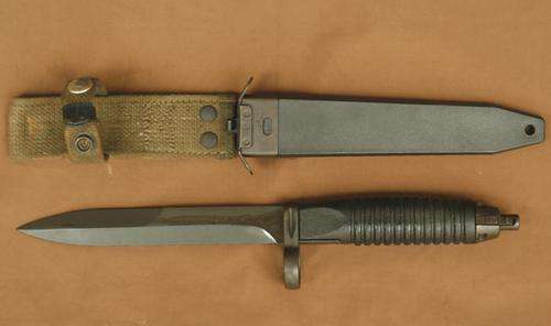 West German Army G-3 H&K Rifle Knife - Bayonet & Scabbard Very Good Condition 17cm Parkerized Blade