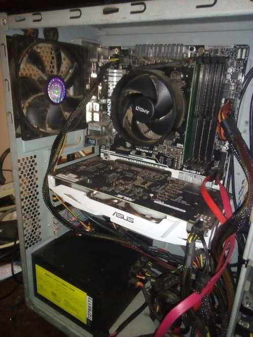 Gaming/Mining machine. AMD Ryzen 5 with ASUS GeForce GTX 1060 (6GB) (Almost new - only 6 months old)
