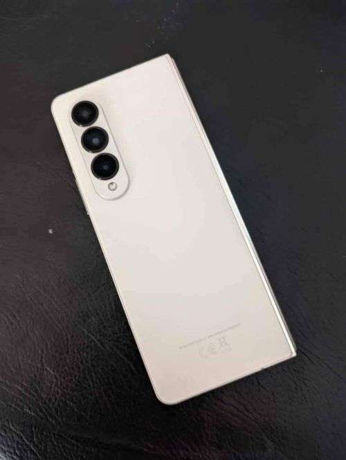 Samsung Galaxy Z Fold 4