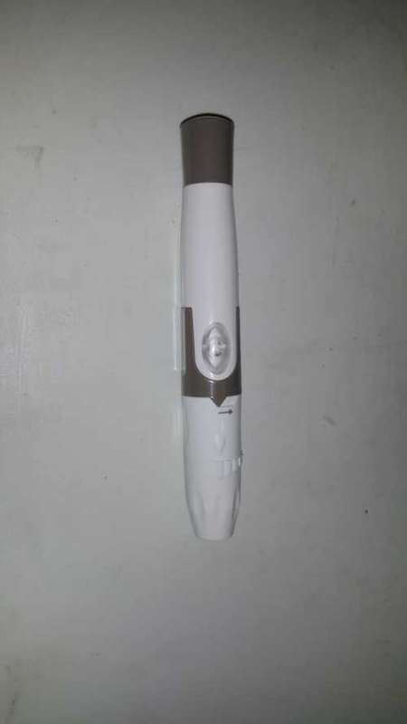 GLUCO CHECK HOMEMED - BLOOD GLUGOSE MONITORING SYSTEM