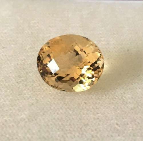5.9 ct Oval Cut Light Golden Citrine