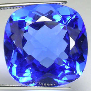 17.6  ct SHINING CUSHION CUT TANZANITE BLUE QUARTZ  Gemstone