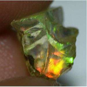 2.3 ct NATURAL100% UNHEATED FIRE OPAL ROUGH GEMSTONE