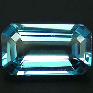 2.94 ct NATURAL LONDON BLUE TOPAZ - EMERALD CUT Gemstone