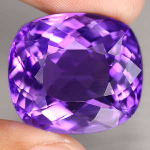 29.38  ct MUSEUM SIZE AAA TOP PURPLE AMETHYST - Natural Gemstone