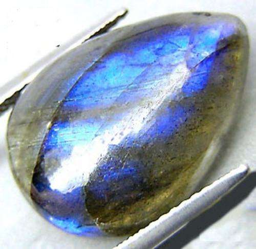 11.89 ct IRIDESCENT PEACOCK SPECTROLITE - Rare Natural Gemstone