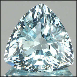 BEAUTIFUL 1.5 ct LIGHT BLUE AQUAMARINE TRILLION CUT AA