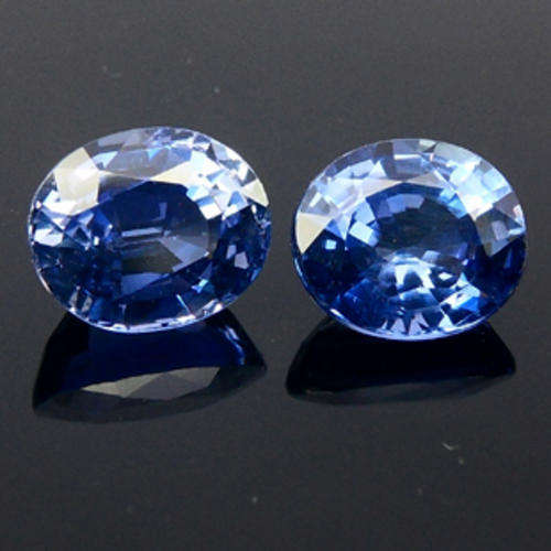 4.62 ct EXCELLENT CORNFLOWER BLUE  SAHHIRES - PAIR - Certificate Included