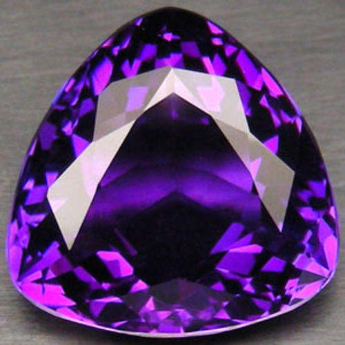 SPECTACULAR ~23.07 ct  AAA PURPLE COLROUR CHANGING AMETHYST TRILLION CUT Gemstone