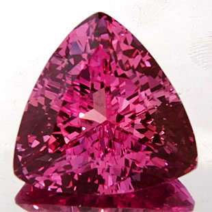 16.79 ct BEAUTIFUL SWEET PINK TOPAZ TRILLIANT CUT Gemstone