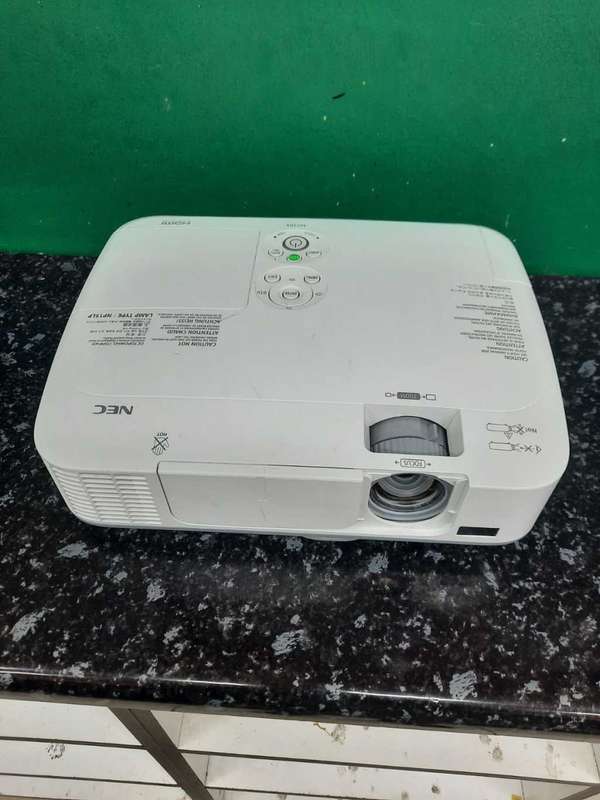 NEC NP-V260XG NEW Data Projector