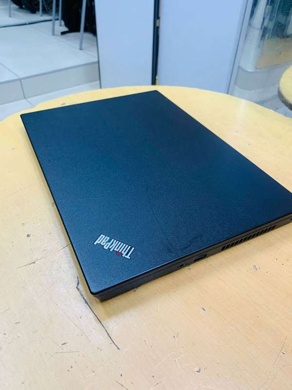 Lenovo ThinkPad L490 14-inch FHD Laptop - Intel Core i5-8265U 256GB SSD 16GB RAM