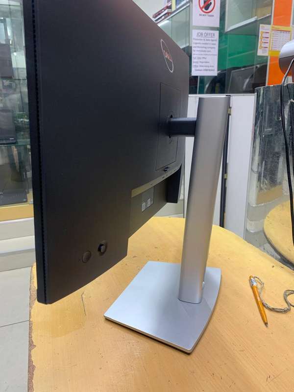 Dell P2422H 24 Inch Full HD 8ms IPS LCD Monitor Boarderless