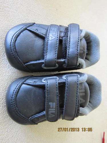Gorgeous Baby Fila Takkies.Purchased in UK.Size 0 or 16.New