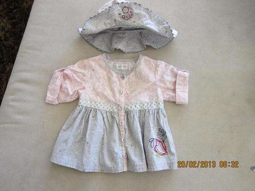 Gorgeous 2 piece outfit from UK Designer Mamas and Papas Sze 3 to 6 months