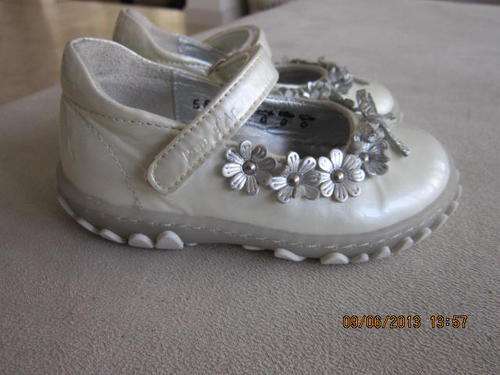 French Designer patent leather  Pom D'api beautiful baby girls shoes size 5
