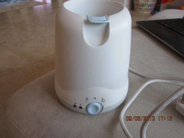 Baby bottle and food warmer in good condition