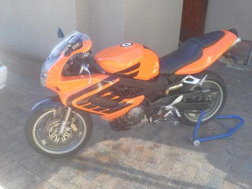 honda vtr firestorm 1000 v-twin