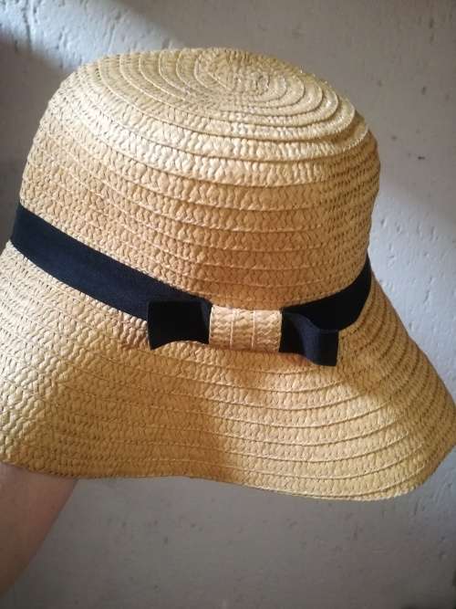 Floppy summer hat