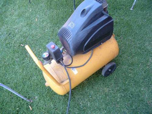 AIR COMPRESSOR AND SPRAY GUNS