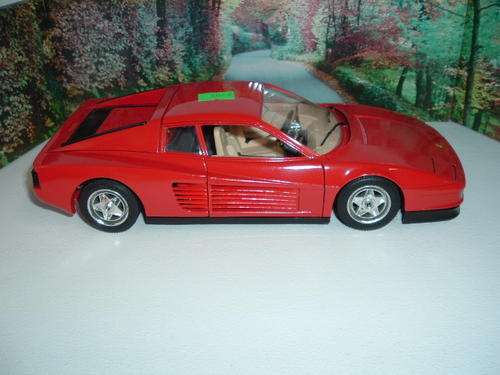 FERRARI TESTAROSSA