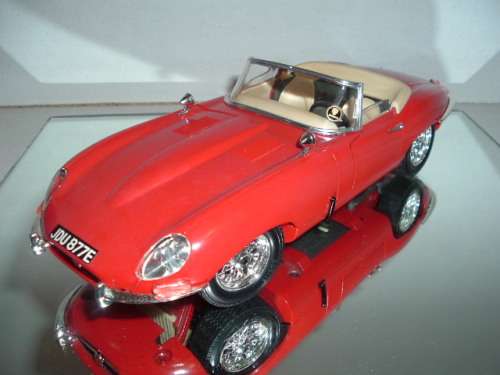 JAGUAR E TYPE