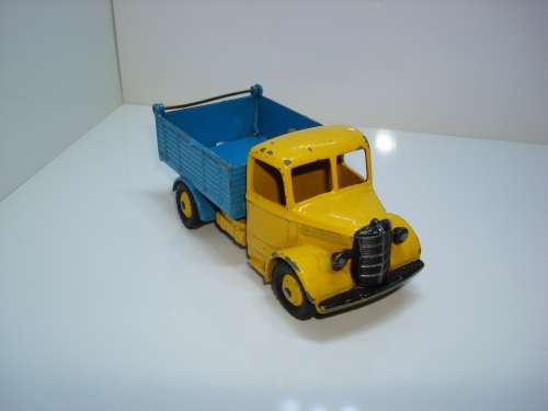 DINKY TIPPER