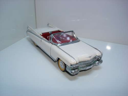 CADILLAC