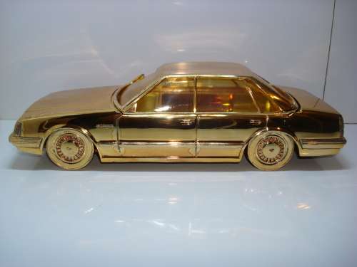 NISSAN LAUREL