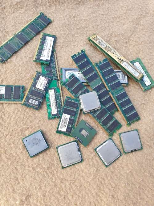 Lot of PC and laptop components