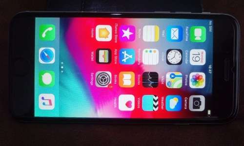 Apple Iphone 6 16G Space Grey MG472AA-A in excellent condition