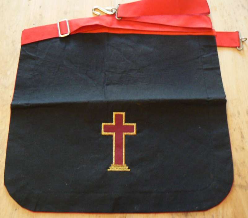 Freemason 18th Degree Rose Croix 2-sided apron, collar and jewel - looks unused