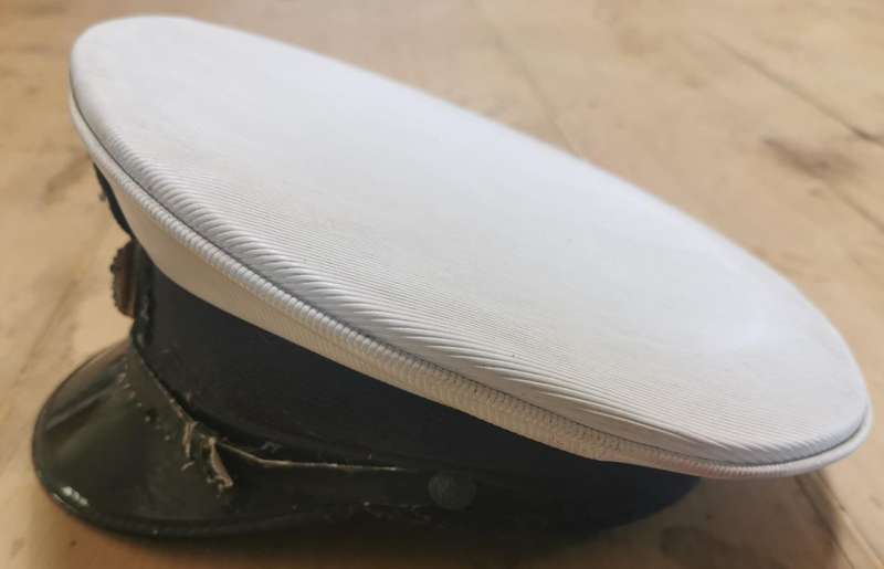 SA Navy peaked cap with badge - SAPHI 2000