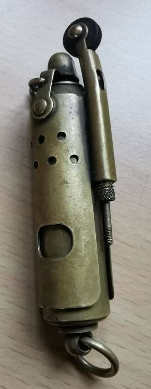 Brass trench lighter with 2 pouches