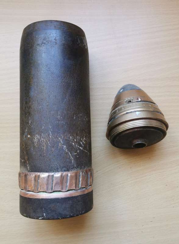 WW1 British 13 Pounder Mk4 75mm shrapnel projectile with #80 Time and Percussion fuze