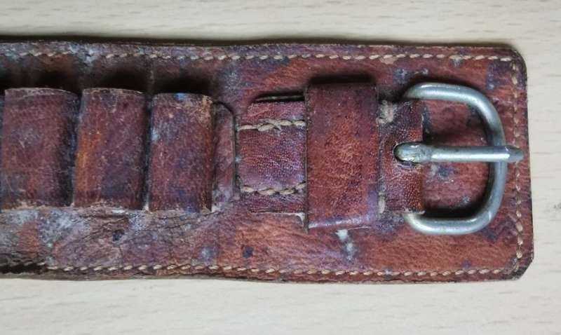 Unusual old leather 10-shot ammo cartridge wristband - probably for a .22