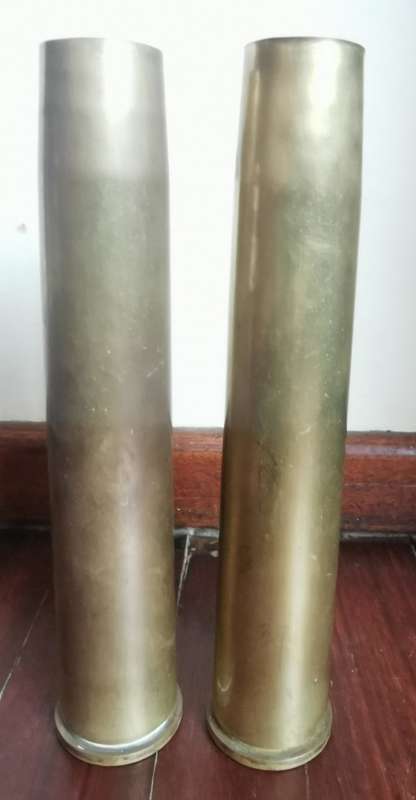 Pair of WW2 40mm Bofors Mk2 anti-aircraft shells 1941 and 1942